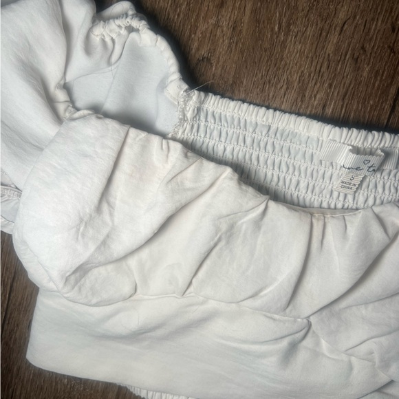 White crop top - Picture 3 of 3